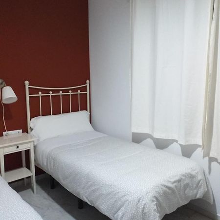 Hostal Monteluna Rociana Ngoại thất bức ảnh